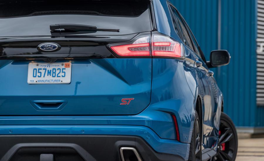 Детали экстерьера Ford Edge ST 2018 года  (NA) (фото 20 из 40)